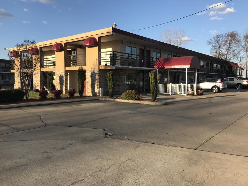 Royal Regency Inn Rock Hill Exterior photo